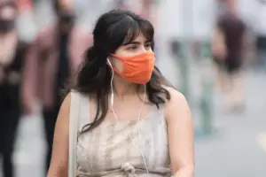 Reusable vs. Disposable Masks: What’s the Difference?