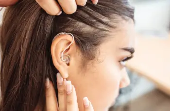 Have Dry Skin Behind Your Ears? Derms Share 10 Ways to Treat It