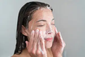 How to Safely Mix Salicylic Acid, Niacinamide, and Hyaluronic Acid