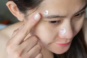 Benzoyl Peroxide or Salicylic Acid: The Right Order for Best Results