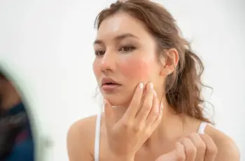 Gentle Skincare Routine to Calm and Protect Rosacea-Prone Skin Gentle Skincare Routine to Calm and Protect Rosacea-Prone Skin