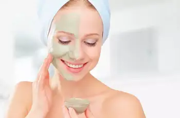 Flaxseed in Skincare: Helpful Ingredient, Not Natural Botox