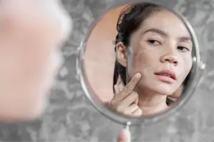 Iron Oxide: Block Blue Light, Prevent Melasma, and Protect Skin