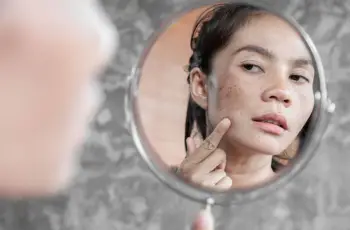 Iron Oxide: Block Blue Light, Prevent Melasma, and Protect Skin