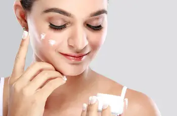 Retinol and Retinoids Demystified: How to Pick the Right Strength for Your Skin