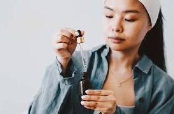 Mixing Vitamin C with AHA and BHA: Safe Guide