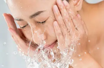 How to Clean Your Pores Safely and Effectively