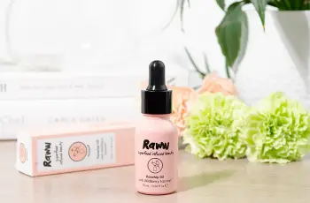 Using Rosehip Oil with Vitamin C for Glowing Skin
