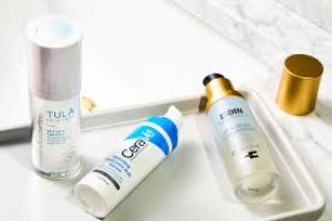 How to Effectively Layer Niacinamide, Vitamin C, and Hyaluronic Acid
