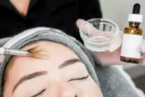 Skincare Benefits of Salicylic Acid Serum with LED Therapy