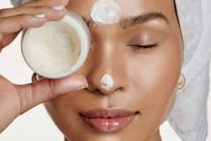Clean Skin Care vs. Traditional Products: Is It Worth the Hype?