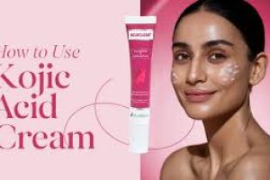 Kojic Acid in Skincare: Brighten, Treat, and Protect Safely