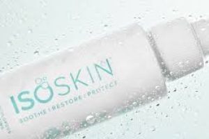 Hypochlorous Acid: Gentle, Effective Skincare for Acne-Prone Sensitive Skin