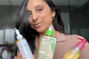 Oil Cleansers for Dry Skin: How Often to Use