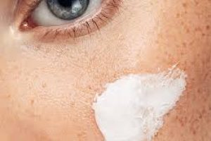 Skincare Solutions for Milia: Clear Bumps, Smooth Skin Naturally