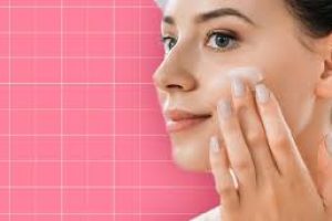 The Complete Guide to Retinol for Acne-Prone Skin