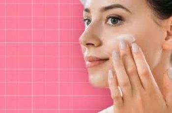 The Complete Guide to Retinol for Acne-Prone Skin