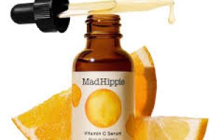 How to Layer Vitamin C and Hyaluronic Acid for Glow