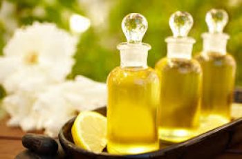 Dry Oils in Skincare: Benefits, Best Oils, and How to Use Them