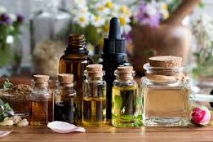 Lavender Oil in Skin Care: Calming Benefits, Risks & How to Use It Safely