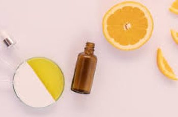 Can You Really Mix Vitamin C with Acids? Here’s the Skincare Truth Can You Really Mix Vitamin C with Acids? Here’s the Skincare Truth