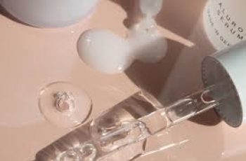 Skincare Explained: Pairing Retin-A with Hyaluronic Acid Effectively Skincare Explained: Pairing Retin-A with Hyaluronic Acid Effectively