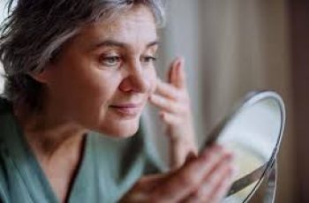 Prevent and Treat Aging Skin With Smart Skincare Choices