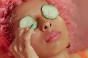 Should You Use Frozen Cucumber on Your Face?