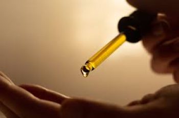 Skincare Secrets: Combining Lactic Acid and Rosehip Oil Effectively Skincare Secrets: Combining Lactic Acid and Rosehip Oil Effectively