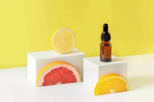 How to Use Hyaluronic Acid with Vitamin C Oil Safely