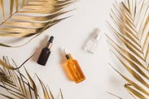 Layering Vitamin C and Hyaluronic Acid for Radiant Skin