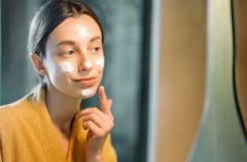Your Guide to Comedogenic Ingredients and Clear Skin Routine