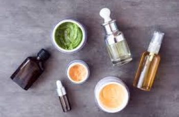 Fatty Acids in Skincare: What Your Skin Really Needs