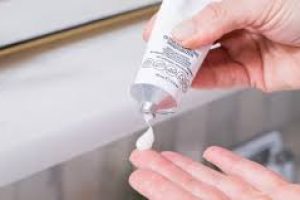 Gentle Cleansing: How to Avoid Stripping Your Skin Barrier