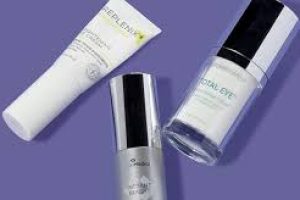 Mastering Eye Cream: Skincare Tips for Brighter, Firmer Eyes
