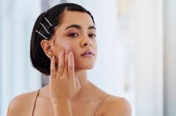 How to Layer Skincare Ingredients for Maximum Skin Benefits