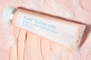 Using Salicylic Cleanser and Lactic Acid in One Routine