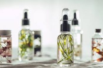 Dry Oils Explained: Lightweight Hydration Without the Greasy Feel Dry Oils Explained: Lightweight Hydration Without the Greasy Feel