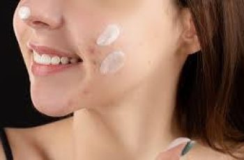 Using Niacinamide on Broken Skin: Safe or Harmful? Using Niacinamide on Broken Skin: Safe or Harmful?
