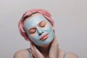 How to Make a Pimple Go Away Fast and Safely