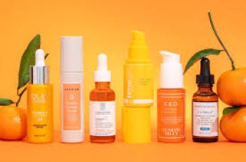 Hyaluronic Acid and Vitamin C Oil: A Powerful Skincare Routine