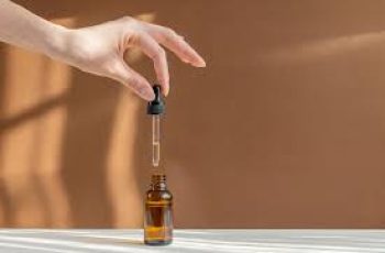 Is It Safe to Apply Mandelic Acid Every Day? Explained Is It Safe to Apply Mandelic Acid Every Day? Explained