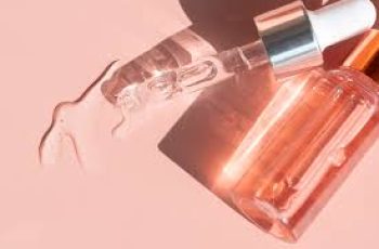 How to Use Hyaluronic Acid and Niacinamide Together for Better Skin