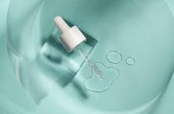 Why Differin and Retinol Shouldn’t Be Used Together in Skincare