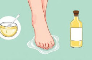 How Glycolic Acid Transforms Dry, Cracked Feet for Sandal Season How Glycolic Acid Transforms Dry, Cracked Feet for Sandal Season