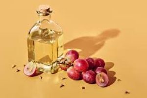 Why Grapeseed Oil Deserves a Place in Your Daily Skincare Routine