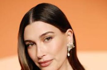 Inside Hailey Bieber’s Gentle Skincare Routine for Perioral Dermatitis Inside Hailey Bieber’s Gentle Skincare Routine for Perioral Dermatitis