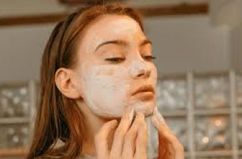 Salicylic Acid in Skincare: How to Use It Without Irritation