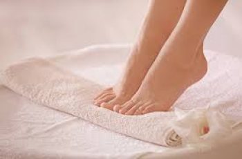 Natural Foot Skincare Guide for Soft, Smooth, Callus-Free Feet