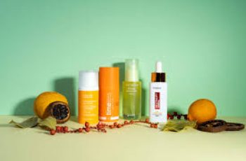 The Ultimate Skincare Guide to Hyaluronic Acid and Vitamin C